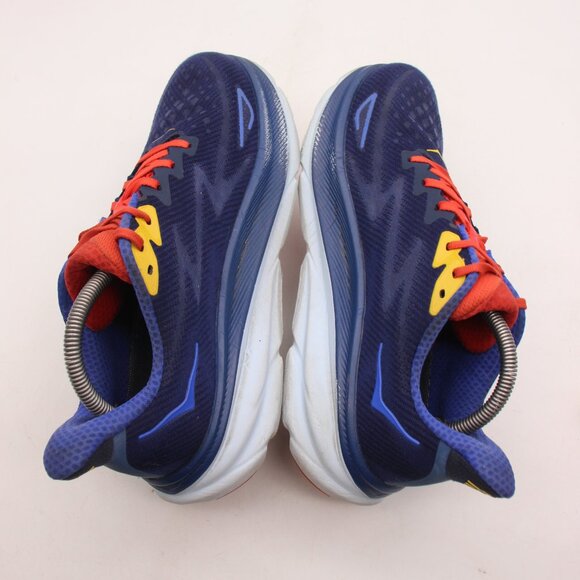 Athletic_Shoes